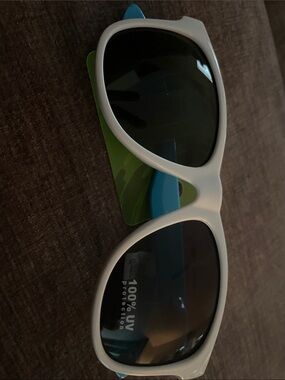Rocko Nickelodeon Blue Sunglasses with Pink Triangle Accents